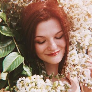 Meet your Posher, Lena